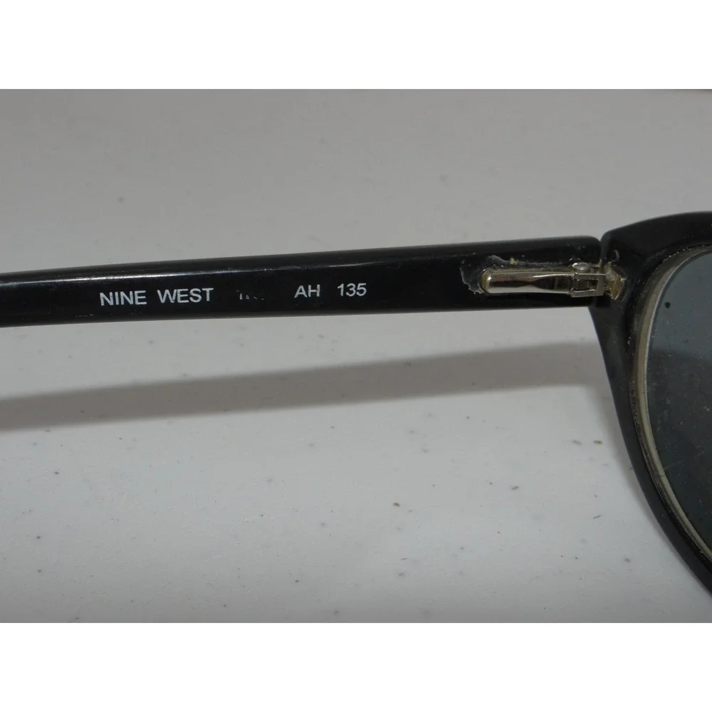 Nine West Lucky/S Sunglasses Black Cream Oval Frame Dark Lens AH 135 1K6P
